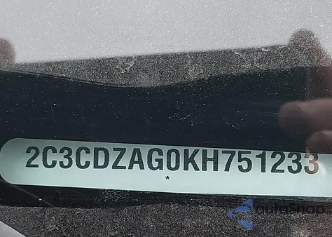 2019 Dodge Challenger Sxt z USA, uszkodzony, nr VIN 2C3CDZAG0KH751233